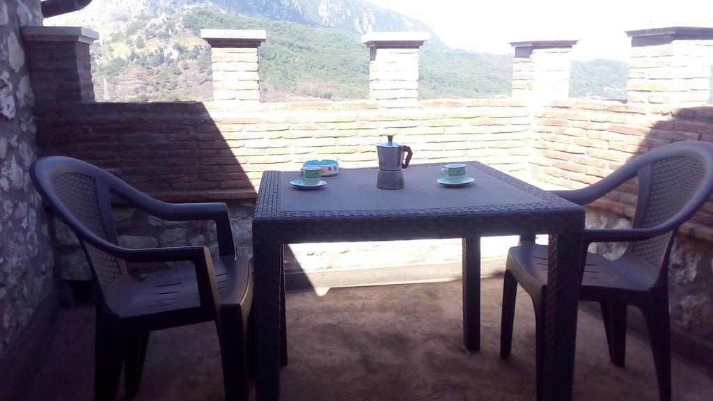 Casa Vacanze "Pietra Viva" Castelnuovo Parano Exterior foto