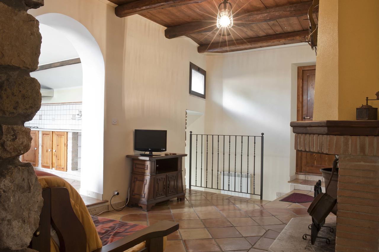 Casa Vacanze "Pietra Viva" Castelnuovo Parano Exterior foto
